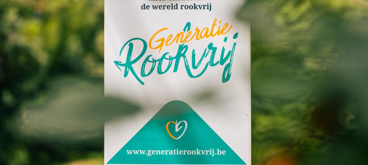 Signalisatie van Generatie Rookvrij aan een speelterrein in Wuustwezel