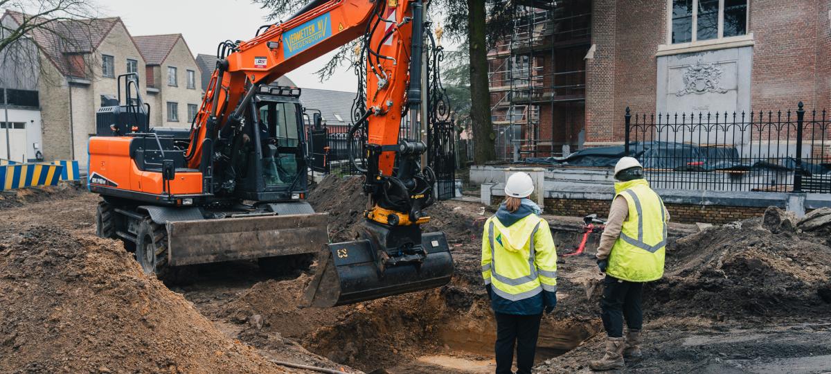 archeologisch onderzoek in de werfzone van de Dorpsstraat, ter hoogte van de kerk